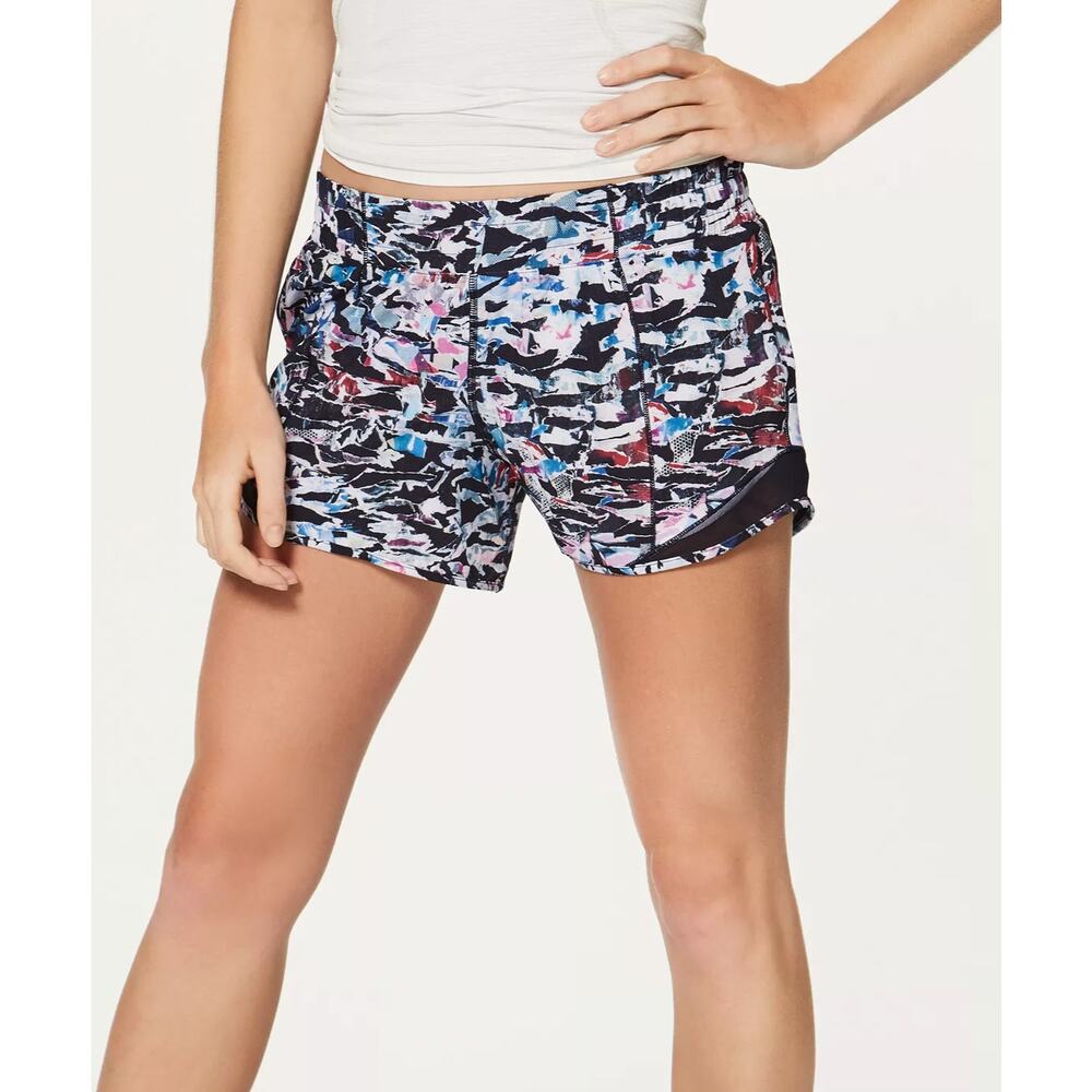 Lululemon Hotty Hot Short II 4" Womens 4 Multi Black Culture Clash Elastic Waist